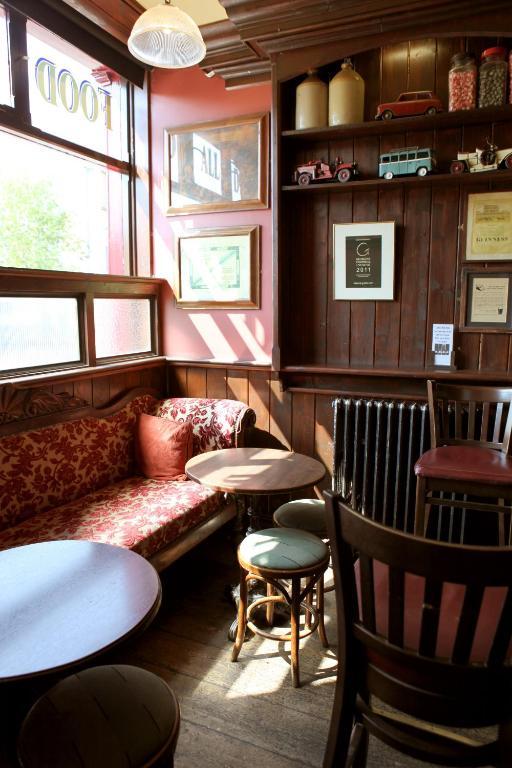 Crotty'S Pub & Accommodation Kilrush Bagian luar foto